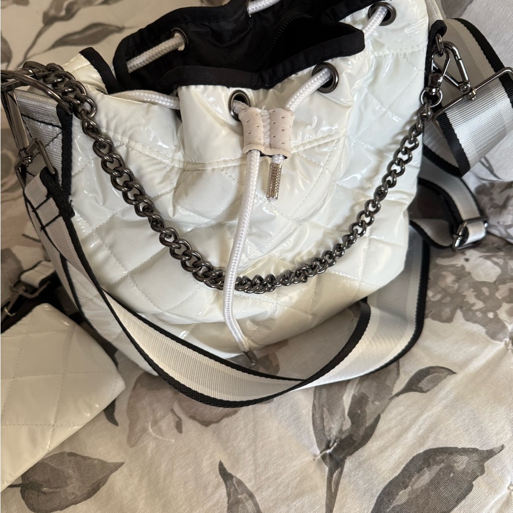 Elegant White Quilted Women's Bag